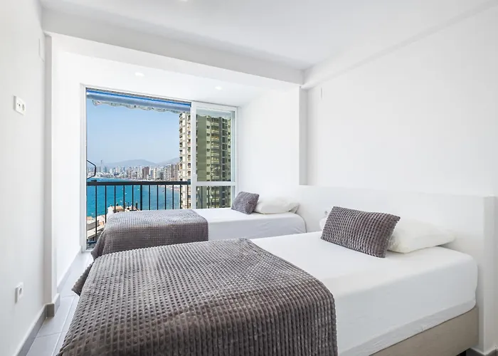 Halcon Deluxe 7-B Apartment Levante Beach