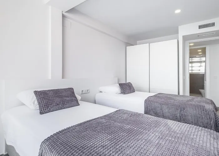 Halcon Deluxe 7-B Apartment Levante Beach