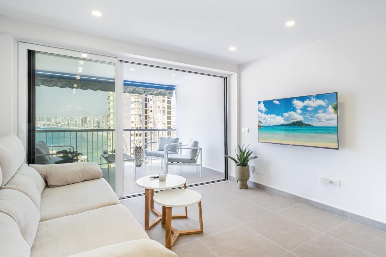 Halcon Deluxe 7-b Levante Apartment
