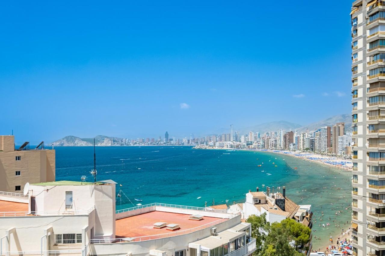 Halcon Deluxe 7-b Levante Apartment