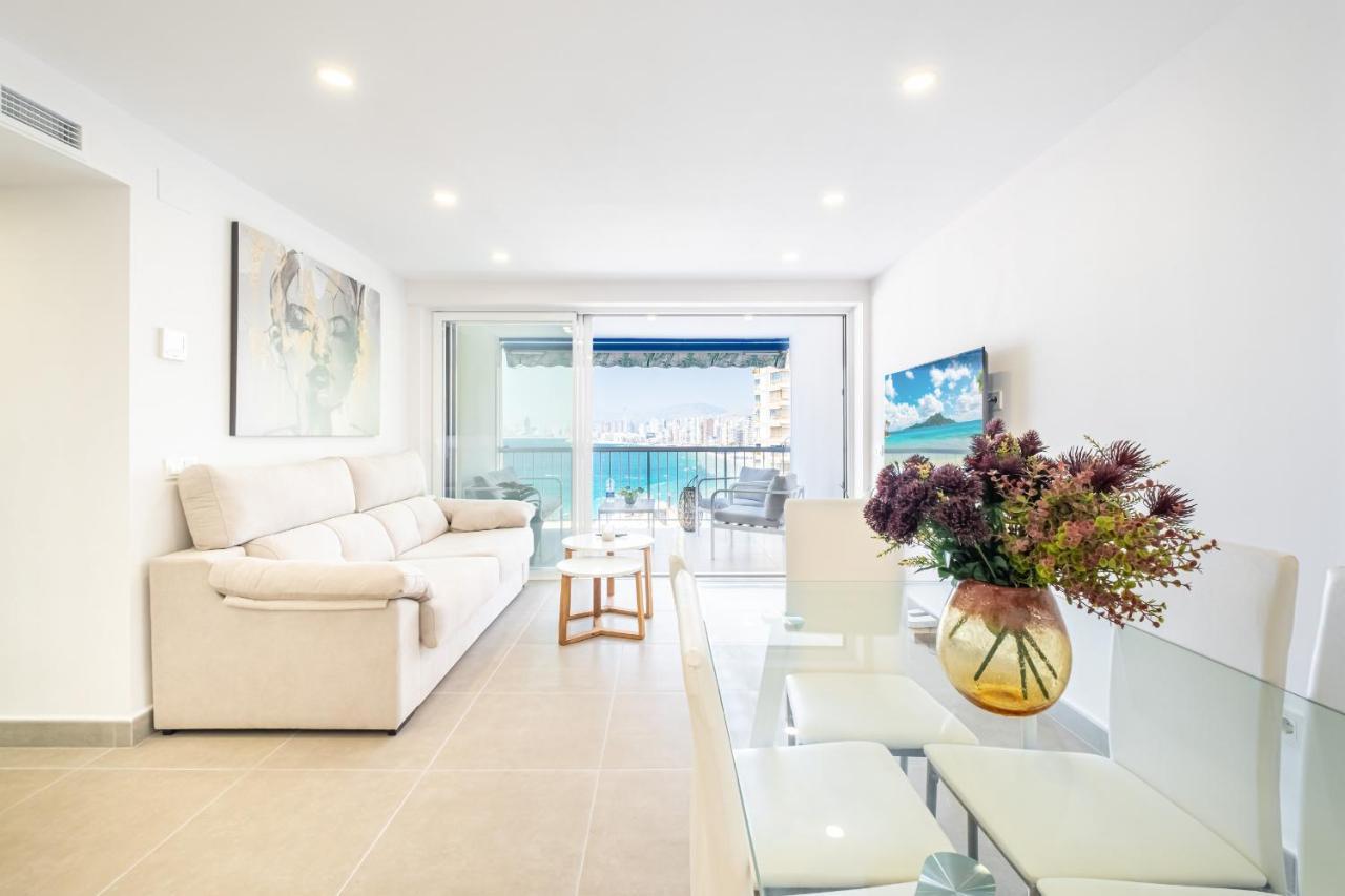 Halcon Deluxe 7-b Levante Apartment